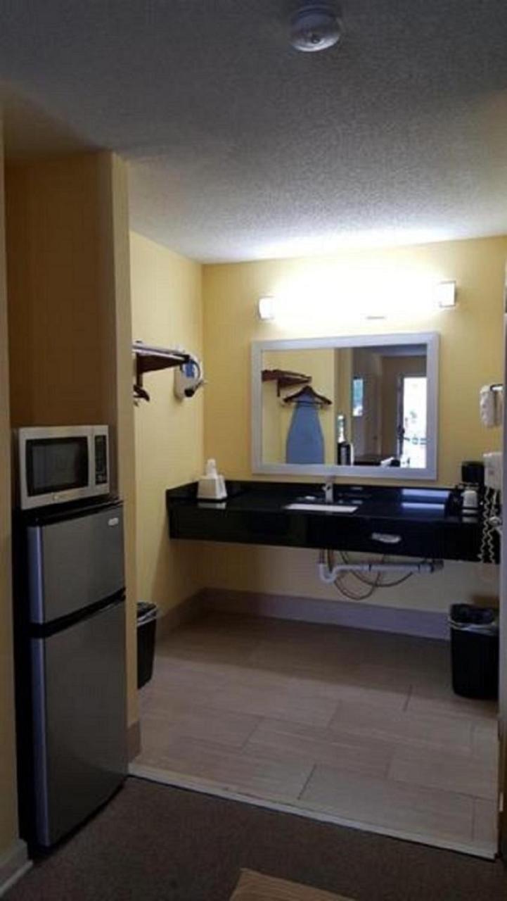 Loyalty Inn Hawkinsville Dış mekan fotoğraf