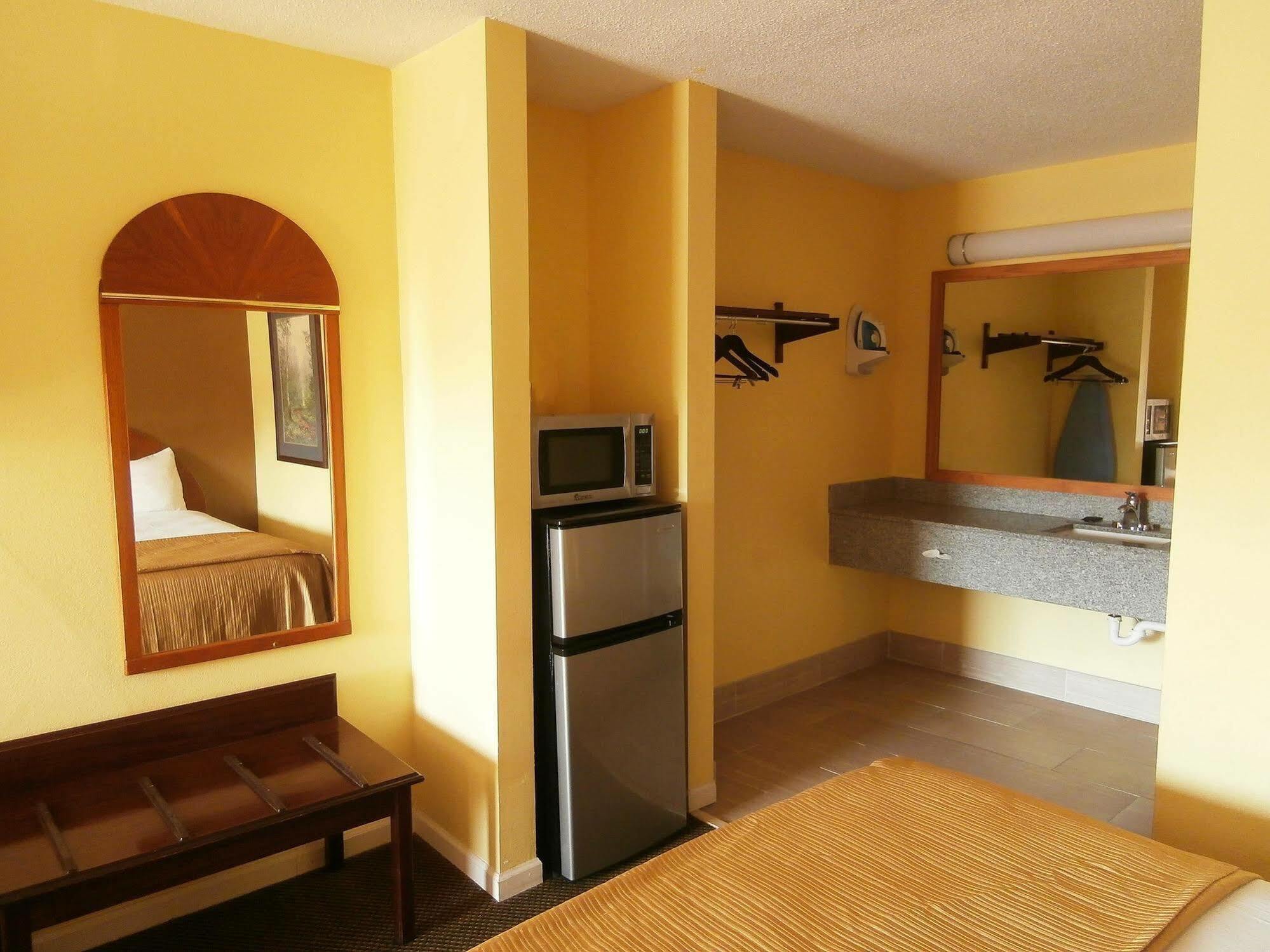 Loyalty Inn Hawkinsville Dış mekan fotoğraf